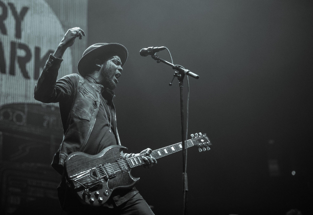 Caprichos de Apolo presenta:  Gary Clark Jr.