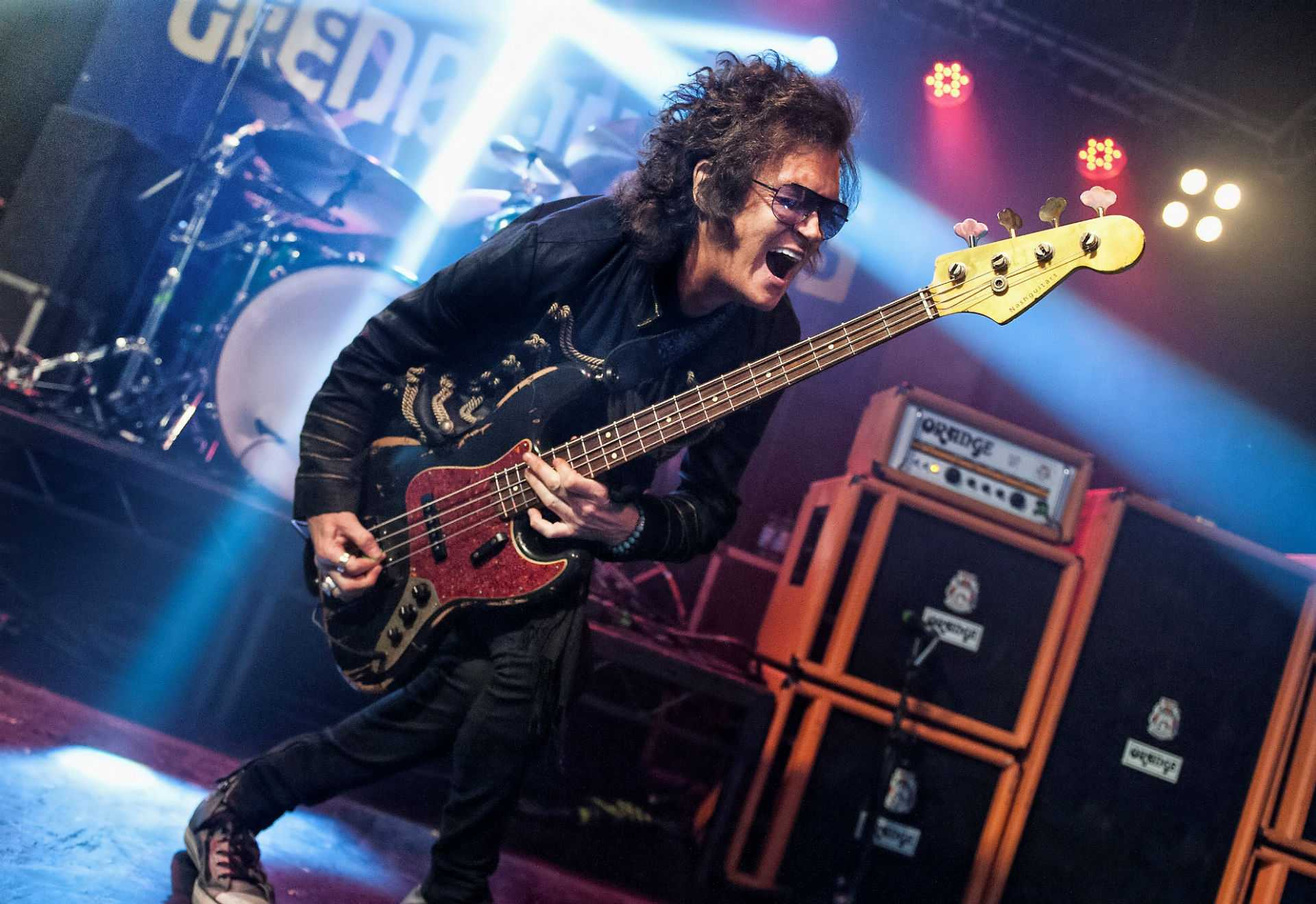 Glenn Hughes performs classic Deep Purple live!