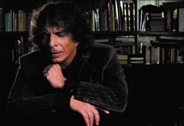 Alejandro Dolina presents "La Venganza será Terrible"