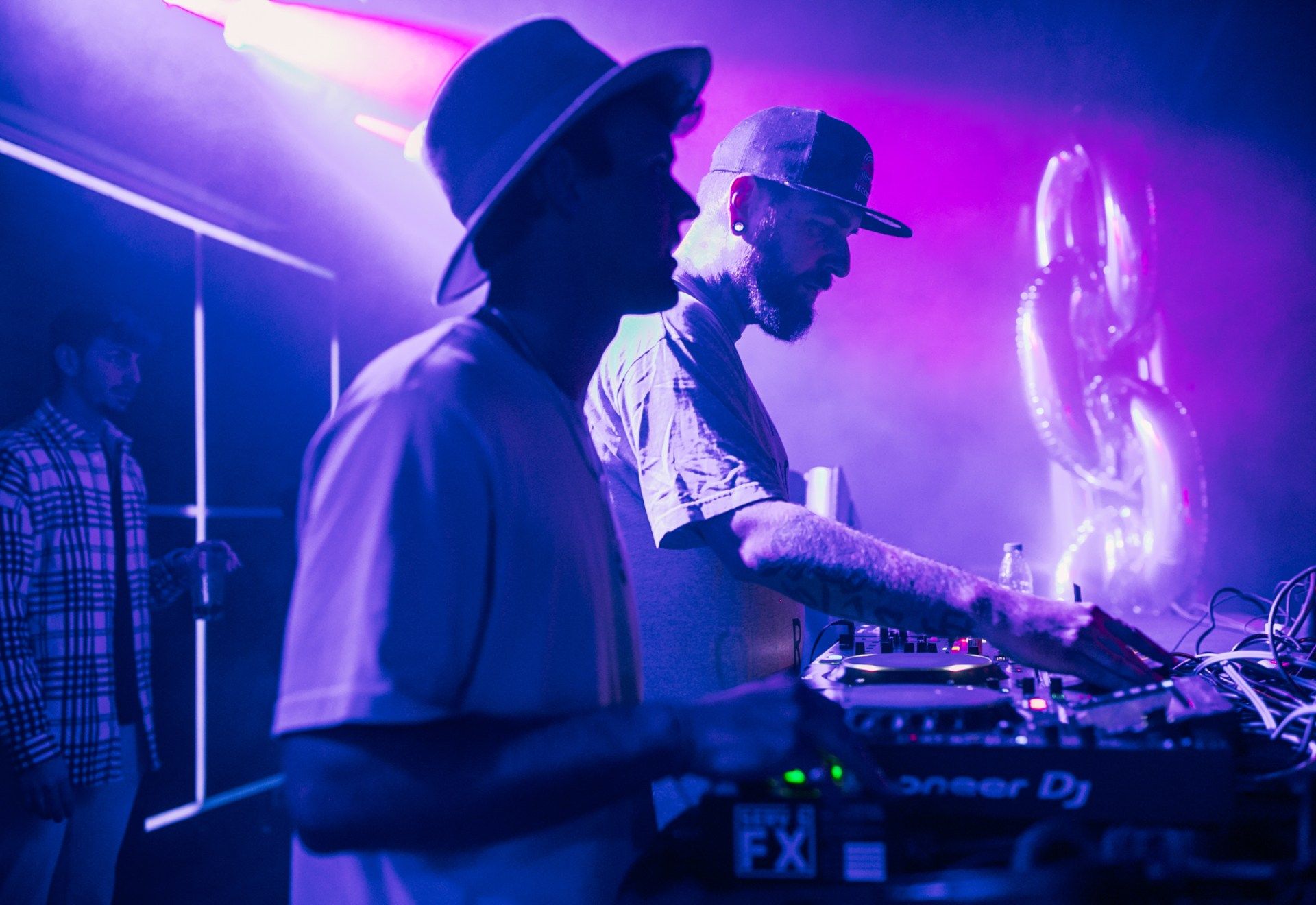 La 2 de Milkshake: Stile & ADCØ