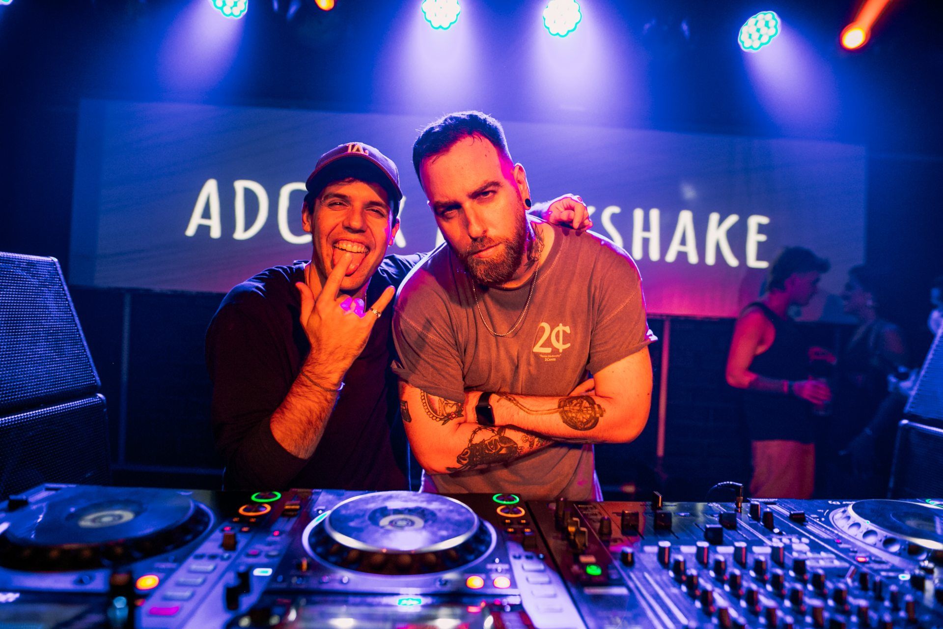 La 2 de Milkshake: Stile & ADCØ