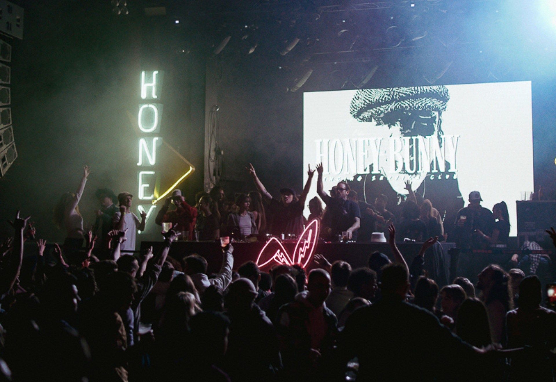 Honey Bunny: Mad Max & Joe Cabana + Legoteque