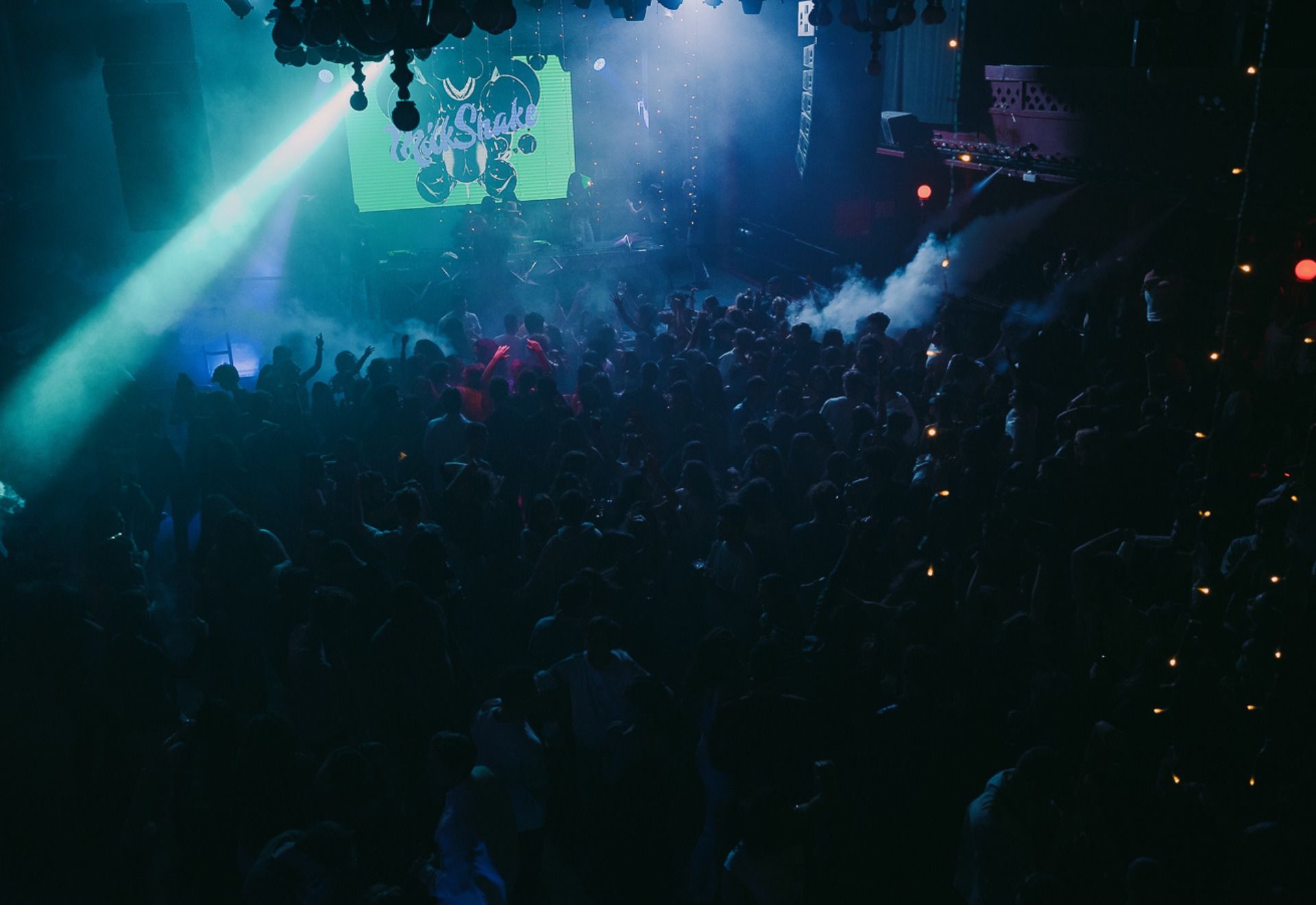 Milkshake: Fluor Night | Bulma Beat + Boccachico