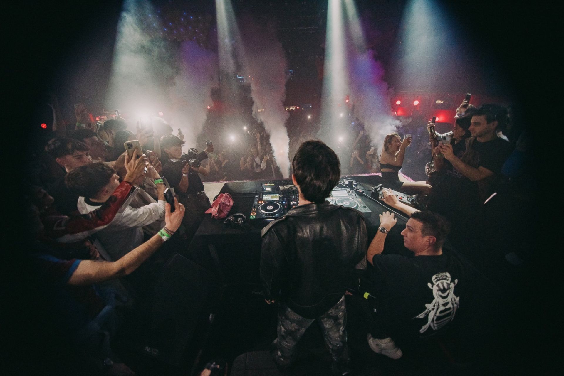 Milkshake: Luc Loren & Friends | Luc Loren & Luisito Flowers & 2manyzorras + Bulma Beat