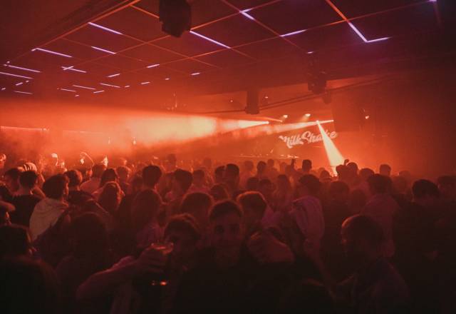 MS2_07_apolo_fiesta_noche.jpg