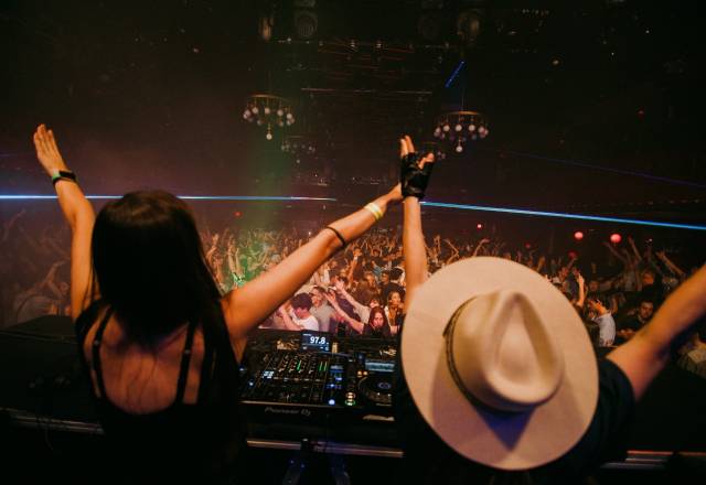 Milkshake: Bulma Beat & Dj Enka