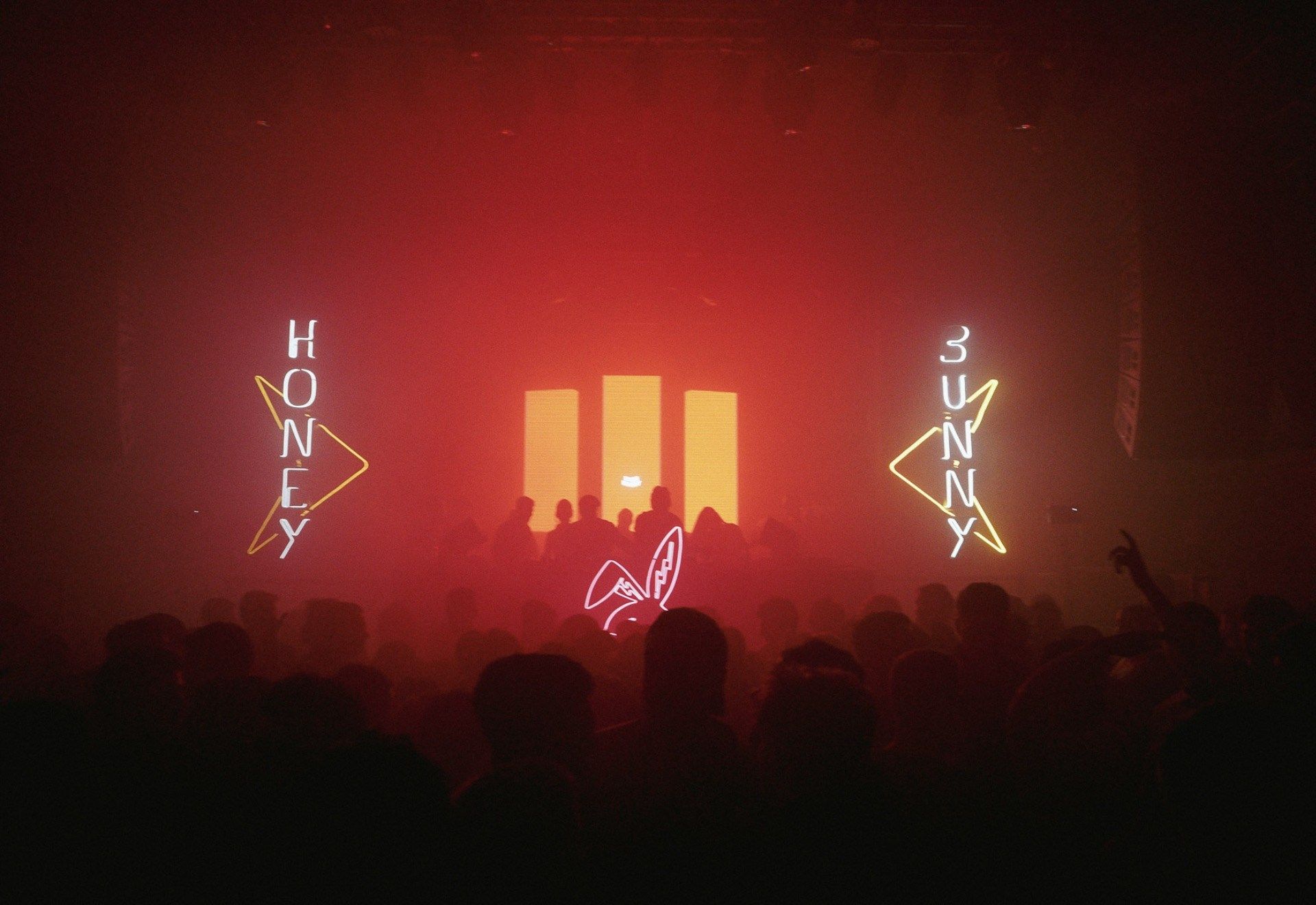 Honey Bunny & Bass Bunny: Legoteque & Joe Cabana + Dj Kosmos & Mr.B