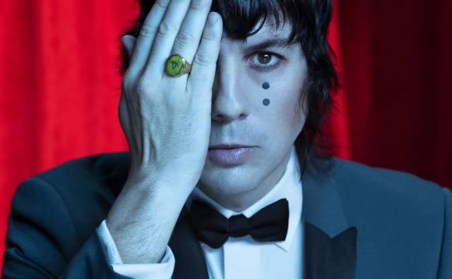 Johnny Jewel_sala_apolo.jpg