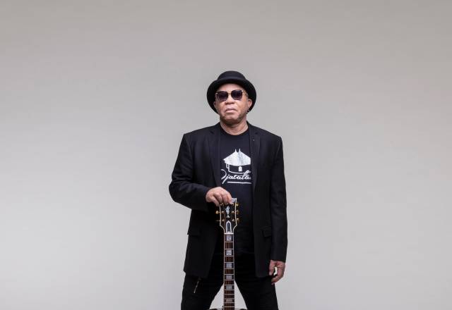 Caprichos de Apolo presenta Salif Keita