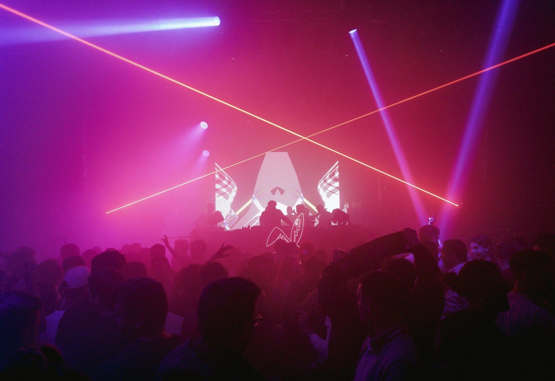 Honey Bunny & Bass Bunny: Joe Cabana + Dj kosmos & Mr.B
