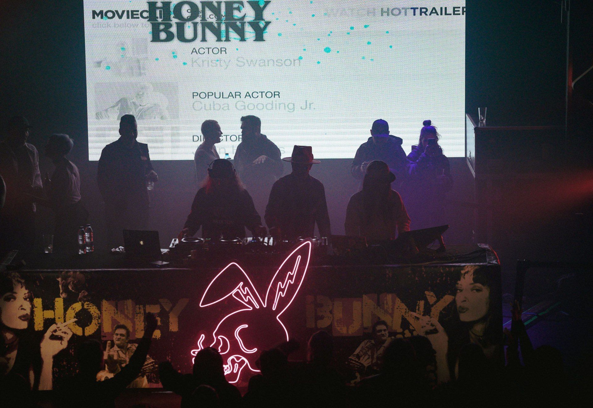 Honey Bunny: Mr.B  & Dj kosmos
