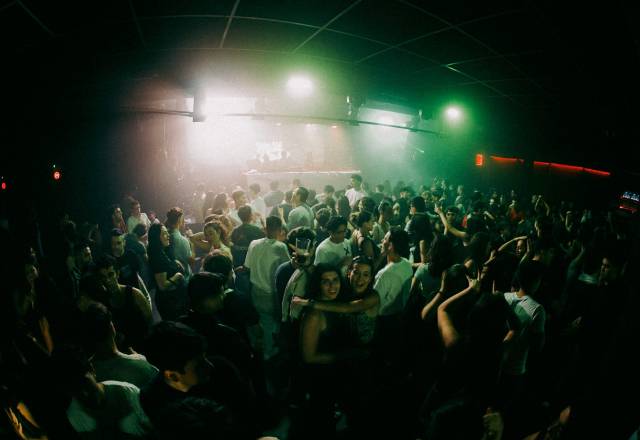 MS2_41_apolo_fiesta_noche.jpg