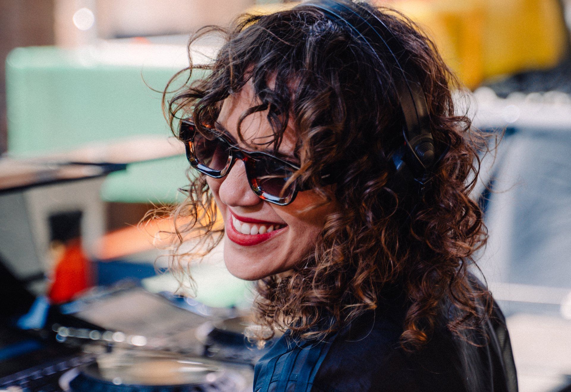 Apología X Haus Of Beat: Eli Kapowski + Artiic + Nesi Apología X Haus Of Beat: Eli Kapowski + Artiic + Nesi