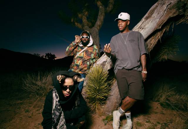 Astin: VHOOR + HiTech [live!] + DJ Metaforas + tiyumii