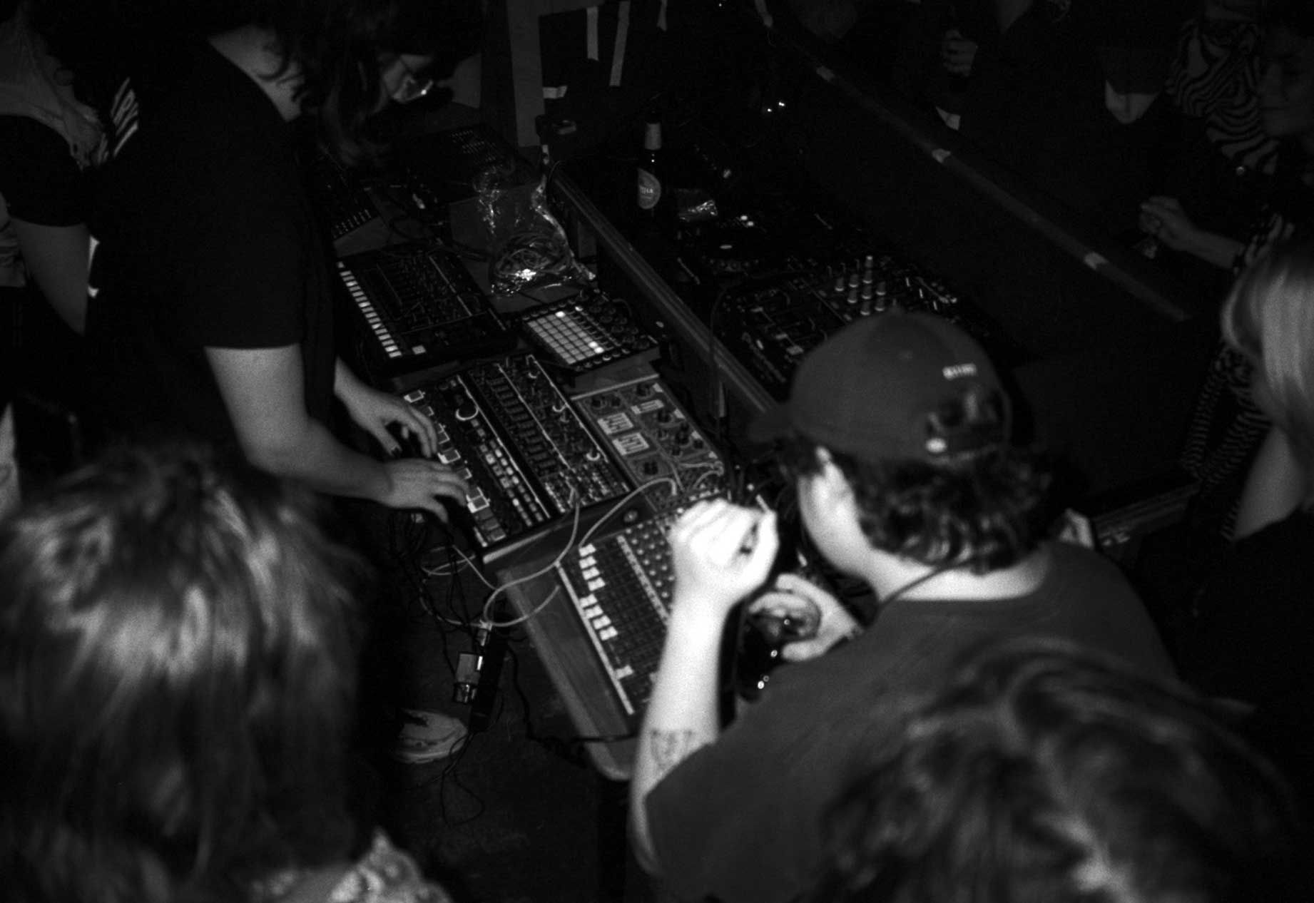 Apologia X Echosystem: Dulce + Chicano b2b Iets Hop + Kenji Ko + Sher + Martin Hope b2b Capitana