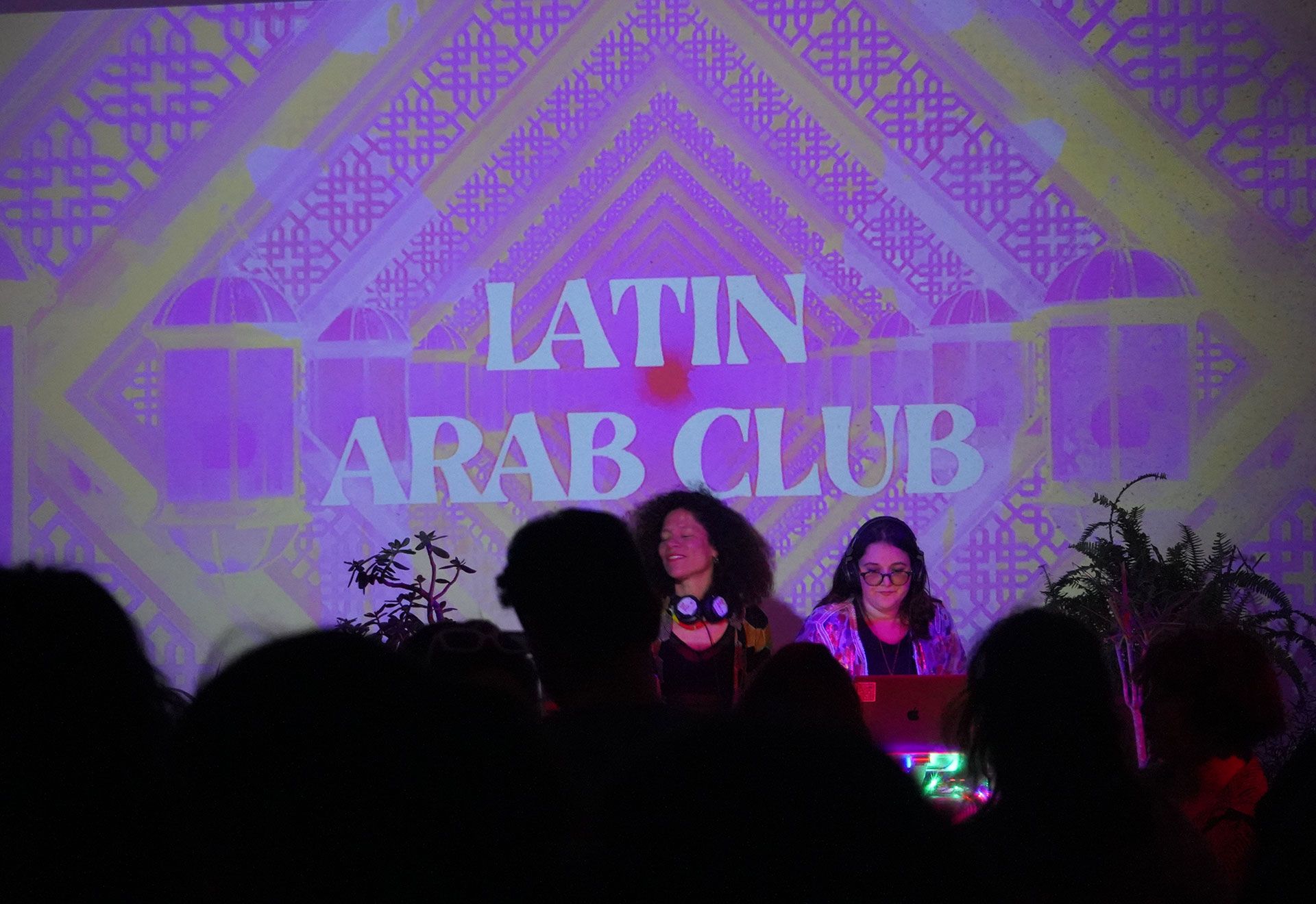 Apologia X Latin Arab Club: Angela Blackburn + Soumeya + Hajar + Piti Vaccari