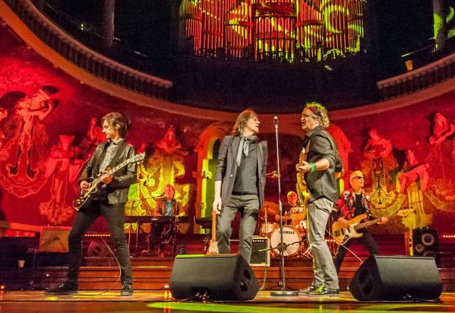 2nd Charity Concert to raise funds for Parkinson's research - Smoking Stones