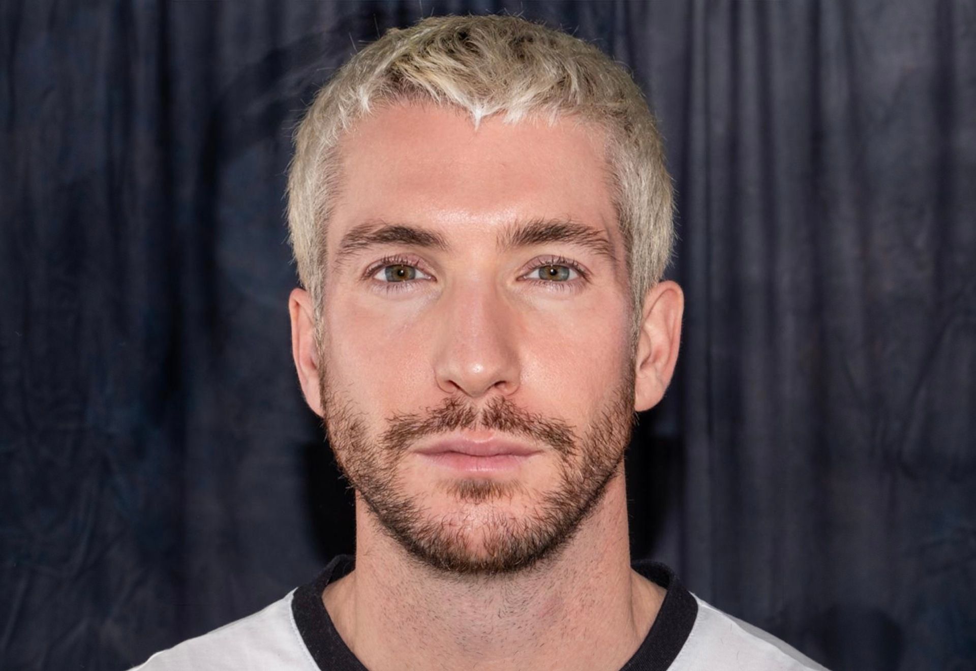 Astin: ABSOLUTE. + Ferdiyei + Klara Missyle