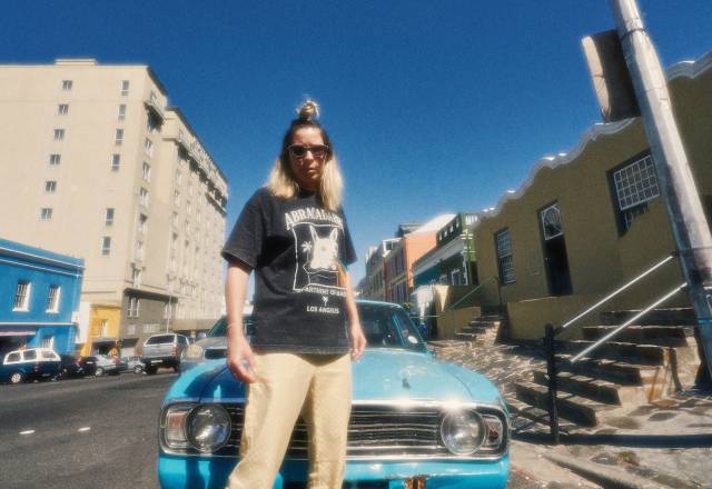 Nitsa: BLOND:ISH + Isa Rojas