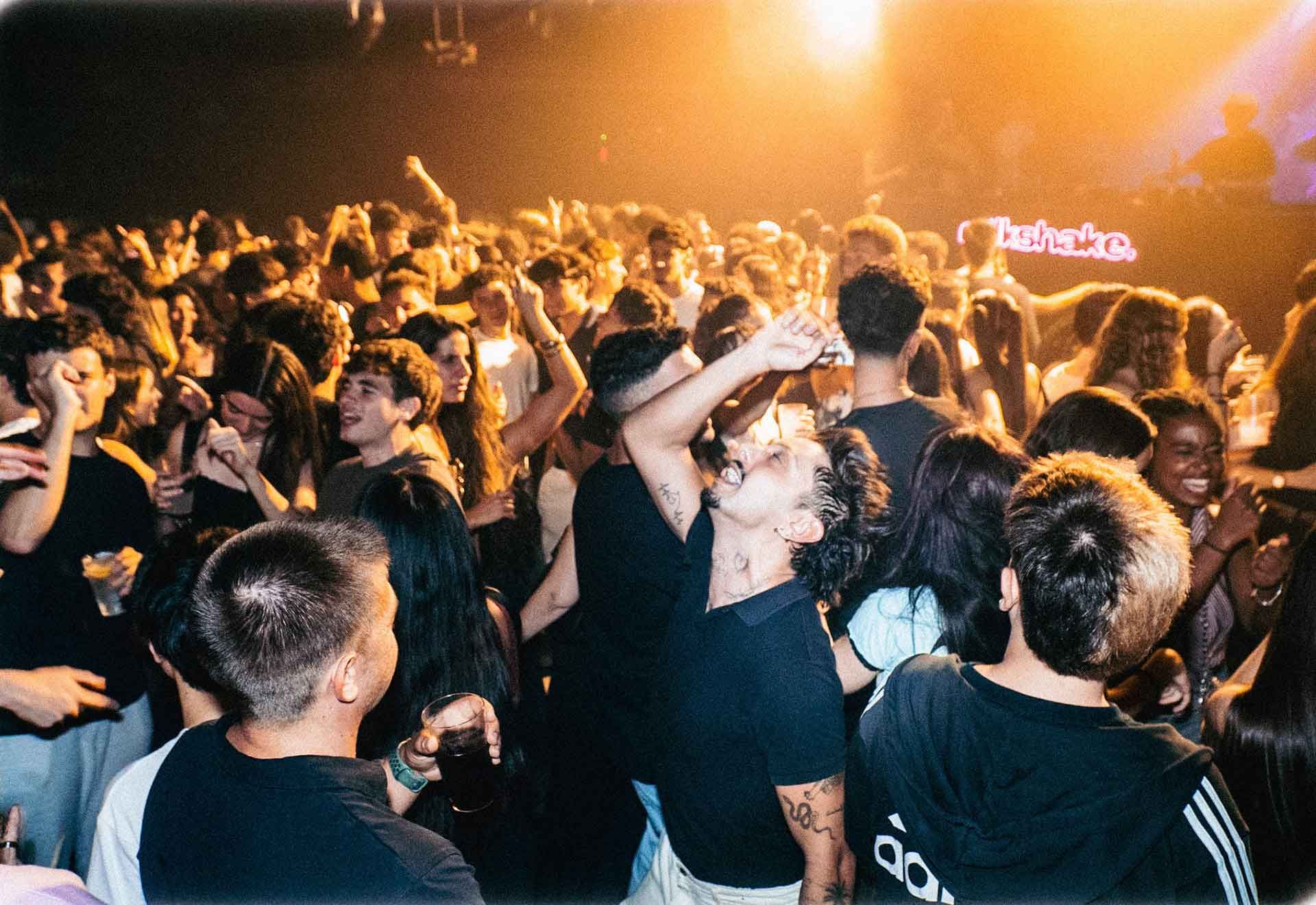 La (2) de Milkshake: New Season - Stile & Dj Ruggy